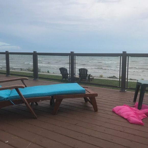 Meet your Posher, Michelle - Picture 1 of 1